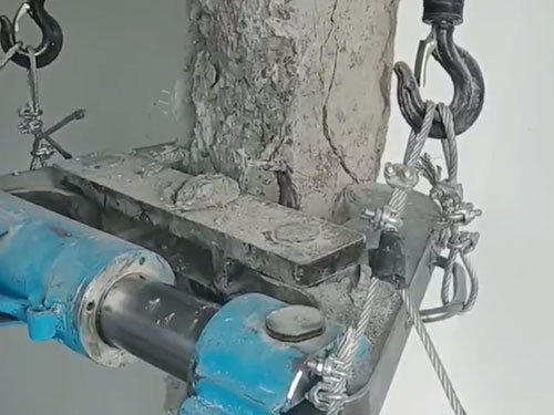 手持式液压夹墙钳