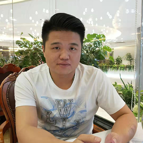 副董事长胡厚柏