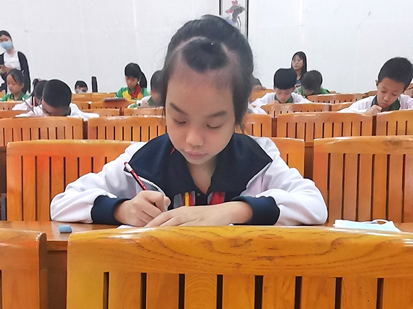 现场看图写话比赛