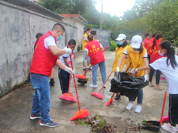 开展环境整治活动