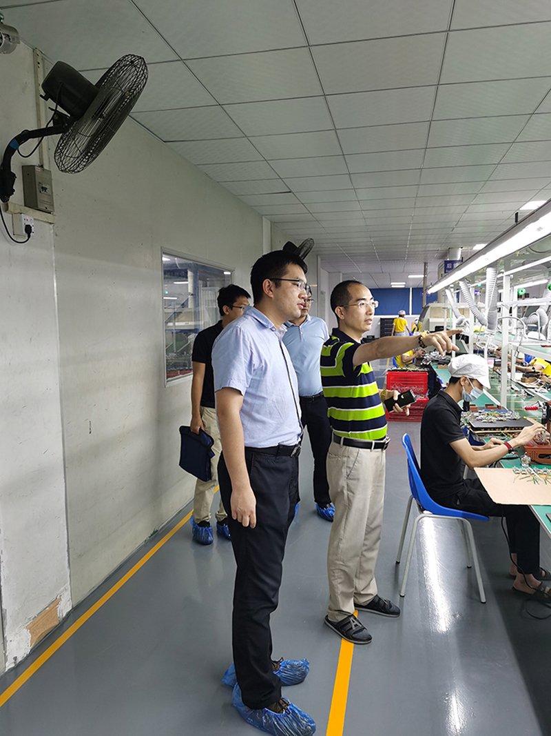 热烈欢迎横沥镇政府领导莅临满佳物联总部参观指导