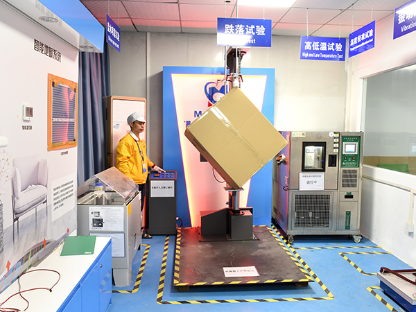 跌落试验