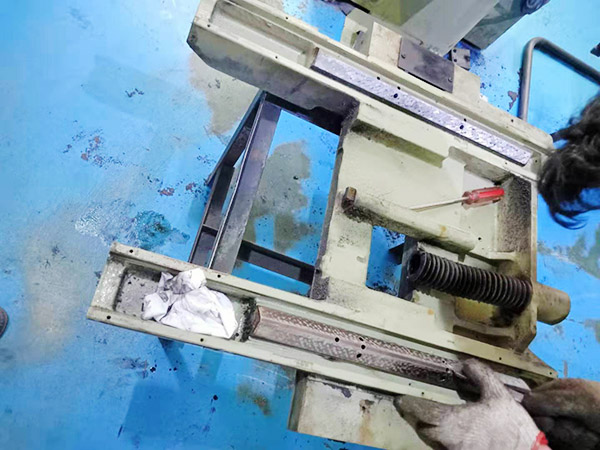 惠州市博罗湖镇台湾宇青614S磨床维修