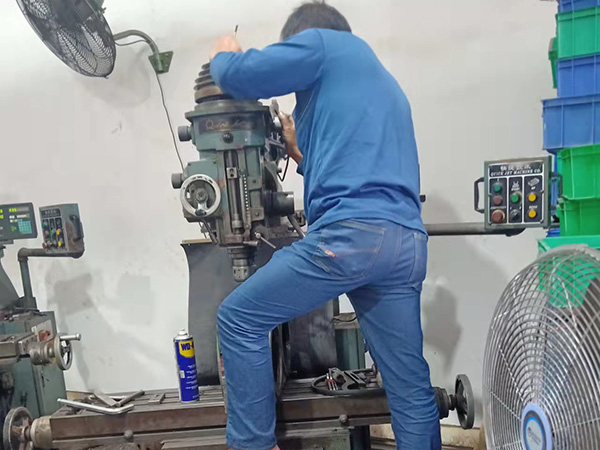 东莞市清溪镇台湾快捷铣床维修