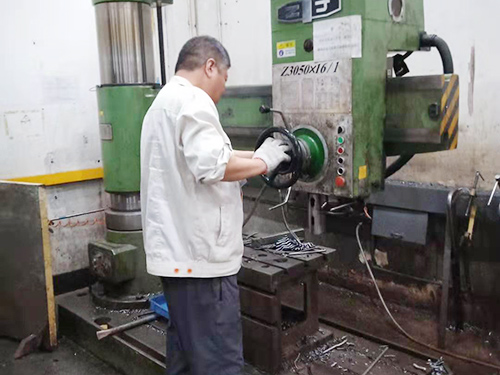 东莞中捷Z3050X161摇臂钻床维修