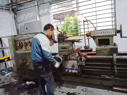 惠州长沙金岭CW61103C车床维修