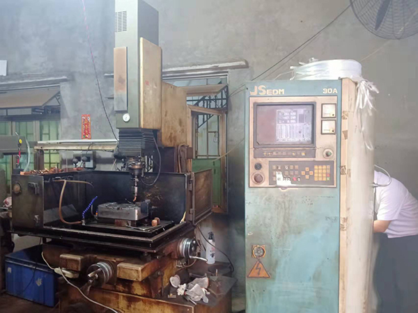 东莞市中堂镇健升火花机维修