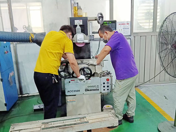 东莞横沥镇日本〇Kamoto350丨丨手摇磨床维修