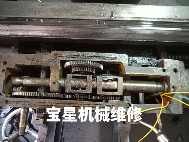 东莞市塘厦镇上海谱港机床有限公司C6166B车床维修