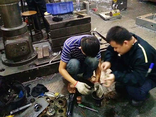 东莞中捷Z3032摇臂钻床维修