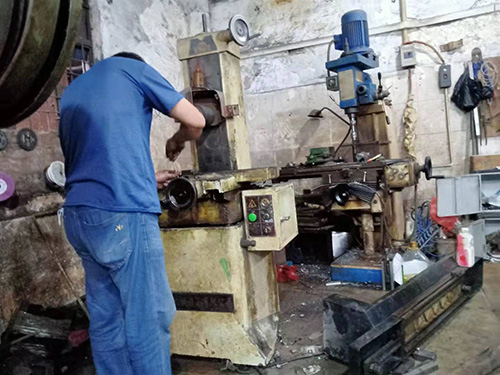 东莞市凤岗大有机械618S手摇磨床维修