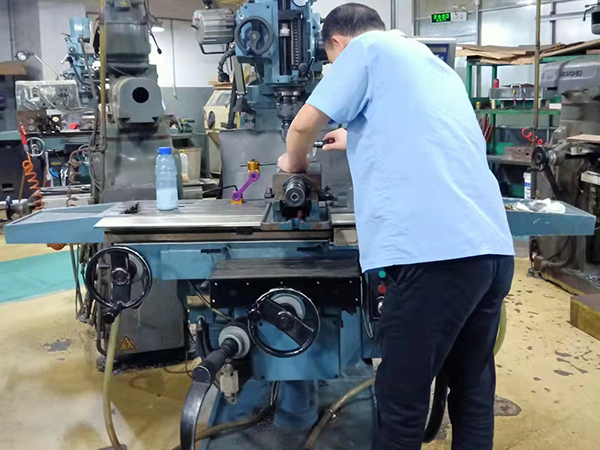 惠州市惠阳区台湾新虎将铣床维修