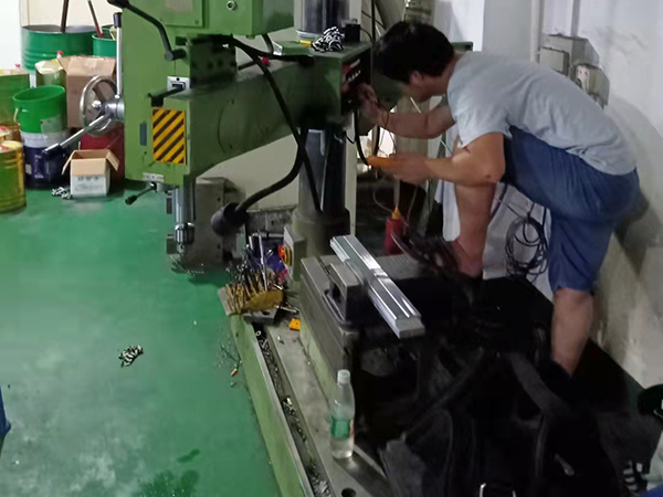 惠州市博罗县Z3032X10摇臂钻床维修