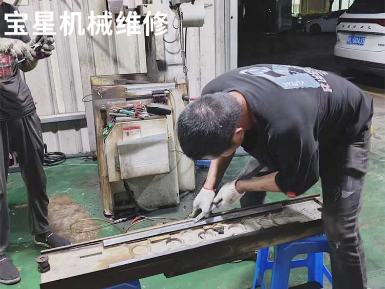 东莞市塘厦镇KGS一618M手摇磨床维修