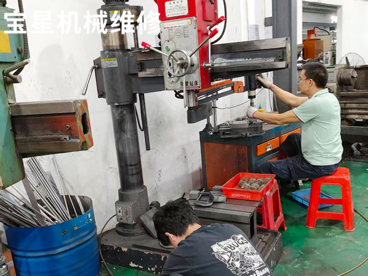 东莞市石排镇Z3032X10摇臂钻床维修