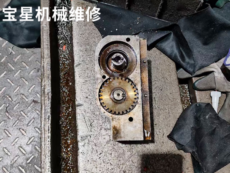 东莞市大岭山镇Z3050X161摇臂钻床维修