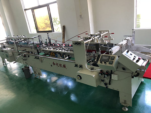 PET全自动胶盒机