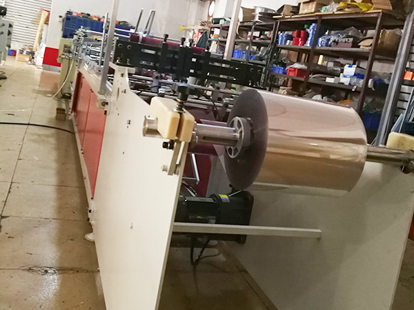 高效全自动胶盒机