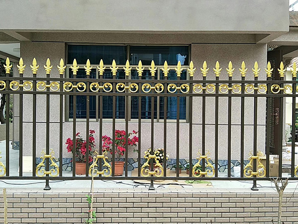 铝艺庭院栏杆厂家