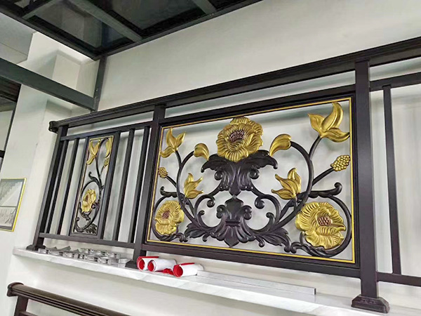 阳台栏杆供应