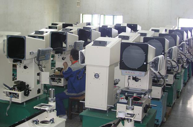 投影仪测量仪哪个好