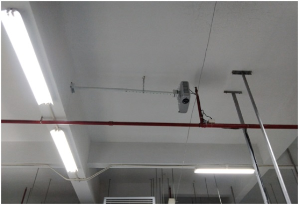 松下PT-BZ580C投影机安装完毕啦