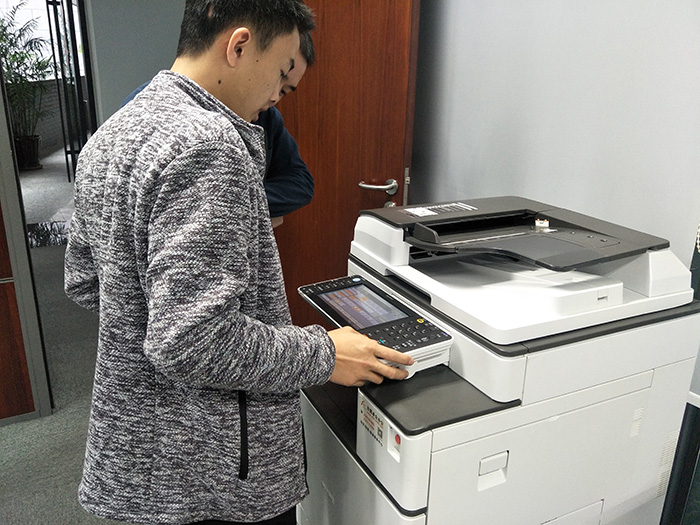 卓众办公安装调试理光MPC3503复印机 卓众办公安装调试理光MPC3503复印机