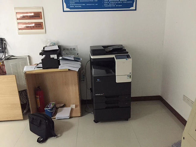 卓众安装柯美复印机现场实景