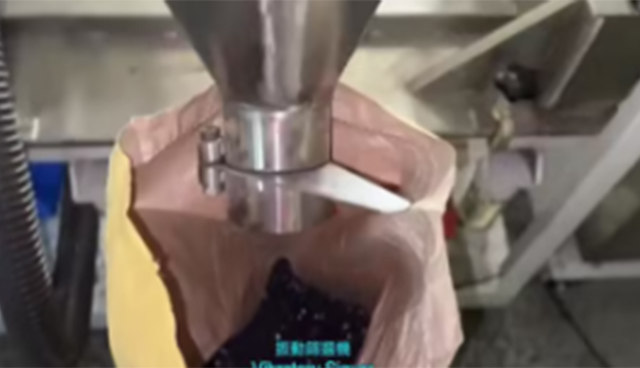 52双螺杆造粒机（A...