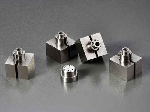 模具配件必备特性