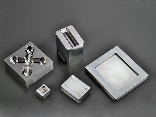 精密塑胶模具制造中为什么会出现凹痕?