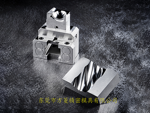 精密注塑模具厂家设计