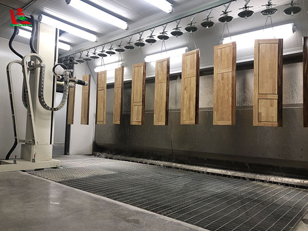 惠州 家具厂静电吊挂自动喷涂工程