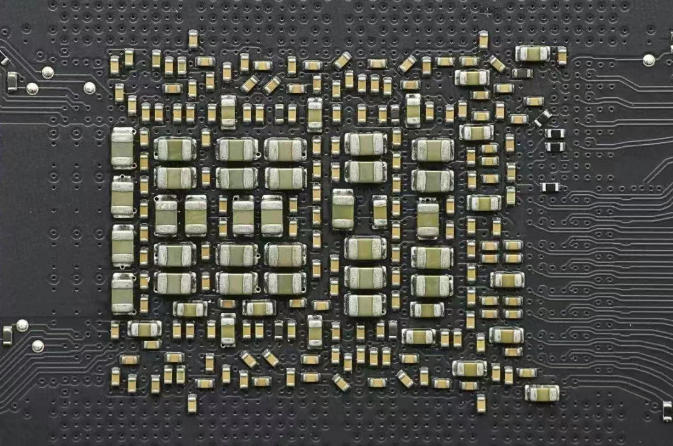 解密400G AI交换机核心ASIC供电：多相VRM中贴片电容的PDN阻抗优化​