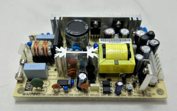 ​变压器空载损耗优化：电解电容在功率因数校正电路中的关键参数