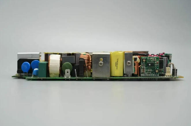 开关电源变压器输出端