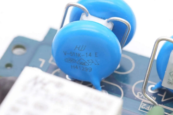 浪涌防护：压敏电阻