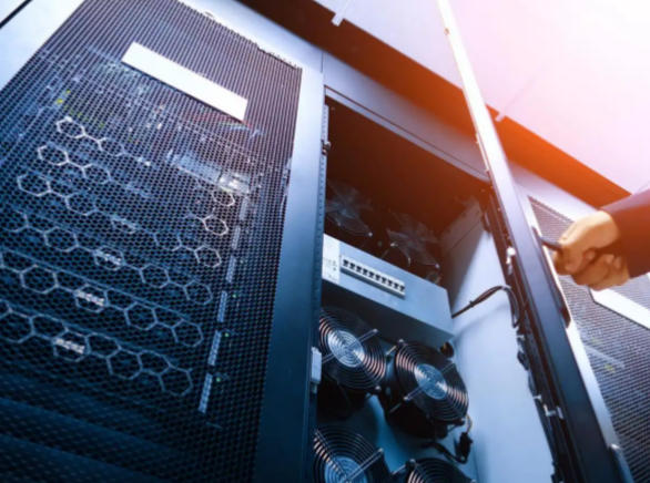 军用AI液冷设备