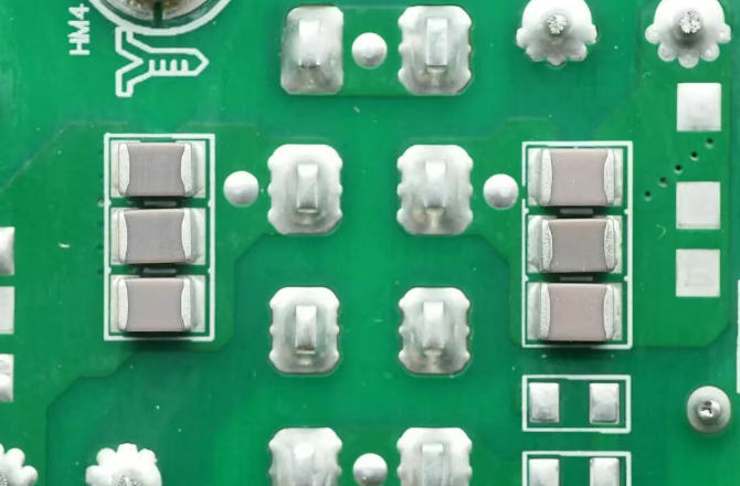 C0G介质贴片电容