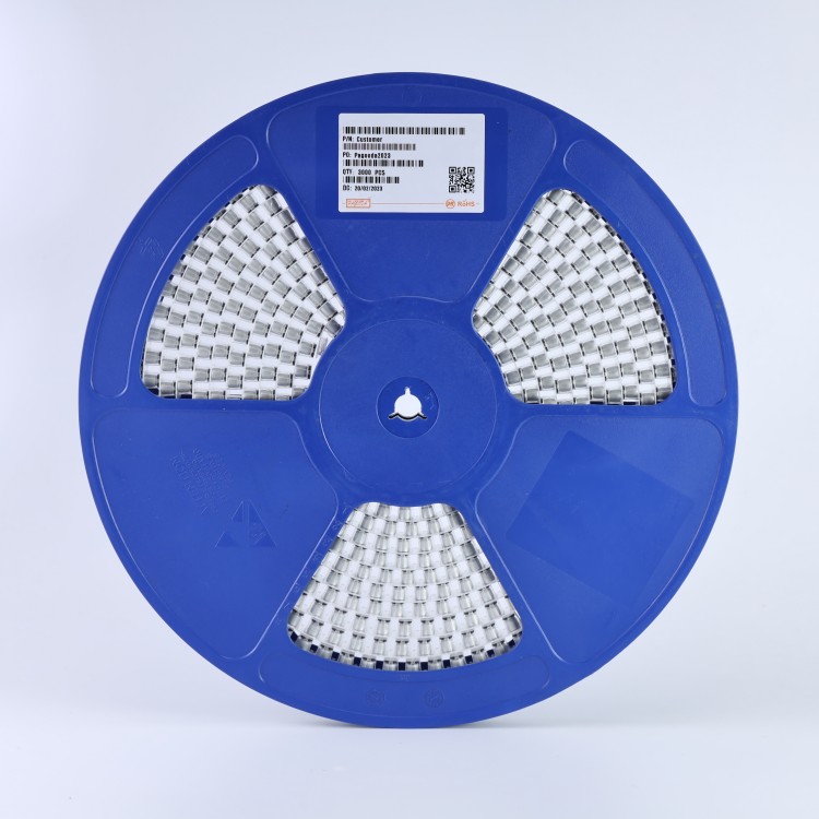 贴片固态电解电容 3...