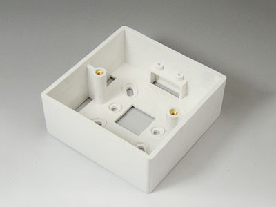 选择明装线盒的注意事项