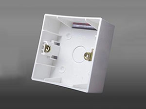 接线盒厂家使用塑料做为材料的应用优势