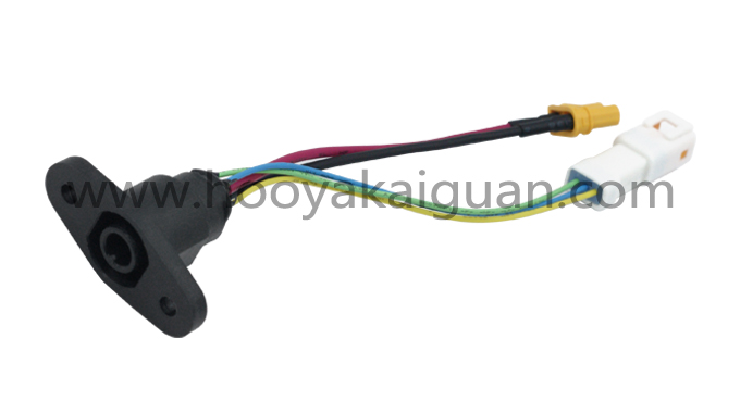 带线连接器RT-C3...