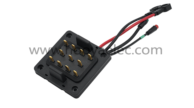 带线连接器RT-C3...