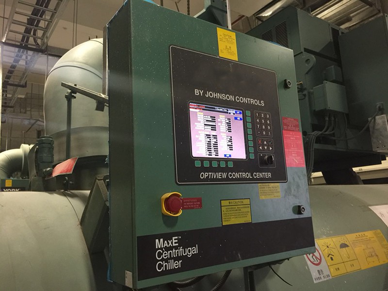 大型工业冷水机