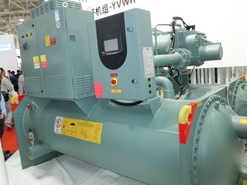 水冷螺杆冷水机组