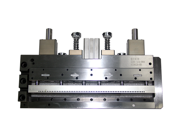 冲切模具