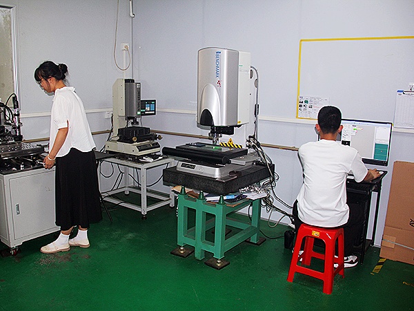 实验室检测设备