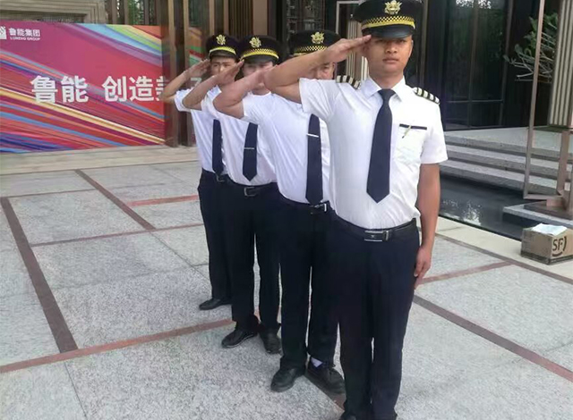 物业保安最主要是做什么的
