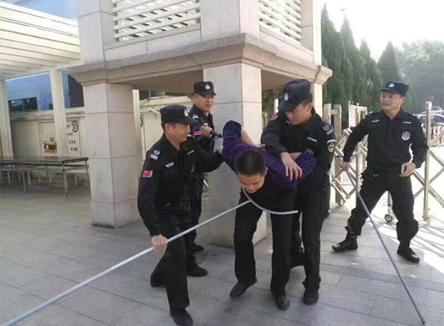 学校保安服务